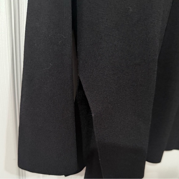 M.M Lafleur “The Woolf “ Jardigan - Picture 6 of 9